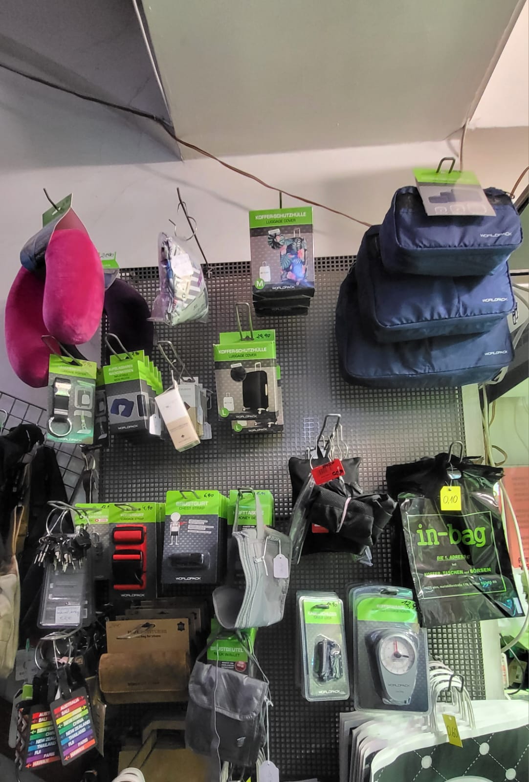 Reiseaccessoires wie Nackenkissen bei in-bag